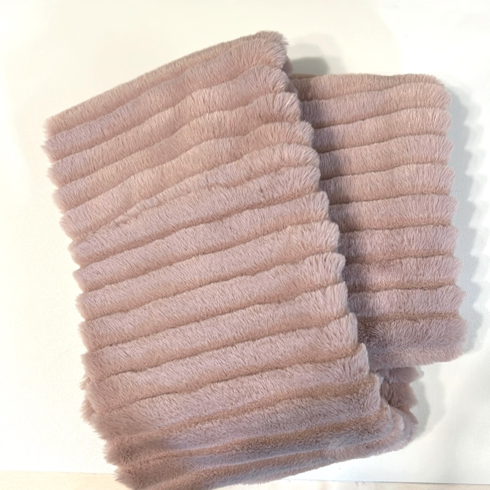 Infinity soft scarf faux fur dust rose pink